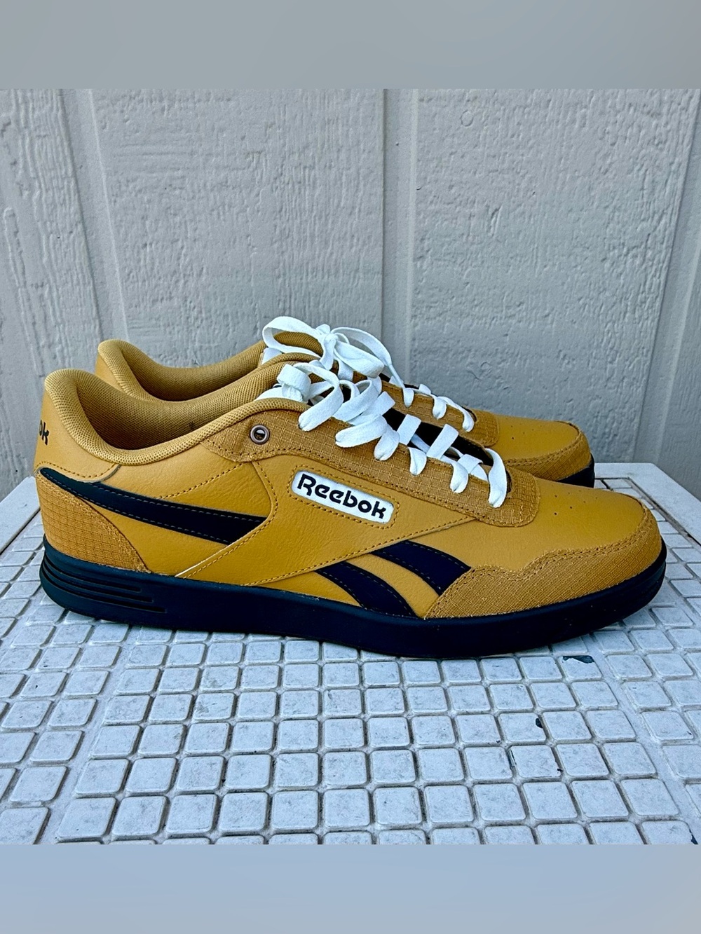 Reebok Court Advance Heritage Gold shoes